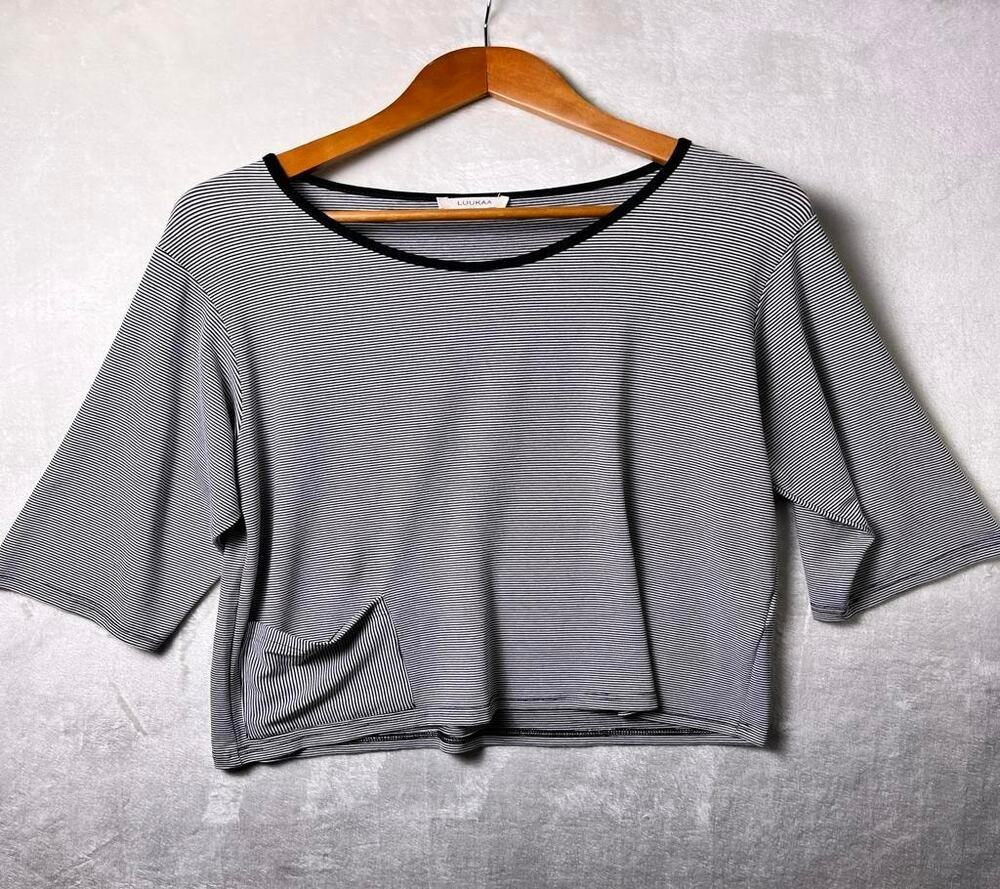 Luukaa Thin Striped Minimalist Top Women's S Loose Flowy Drape Crop Zebra Blouse